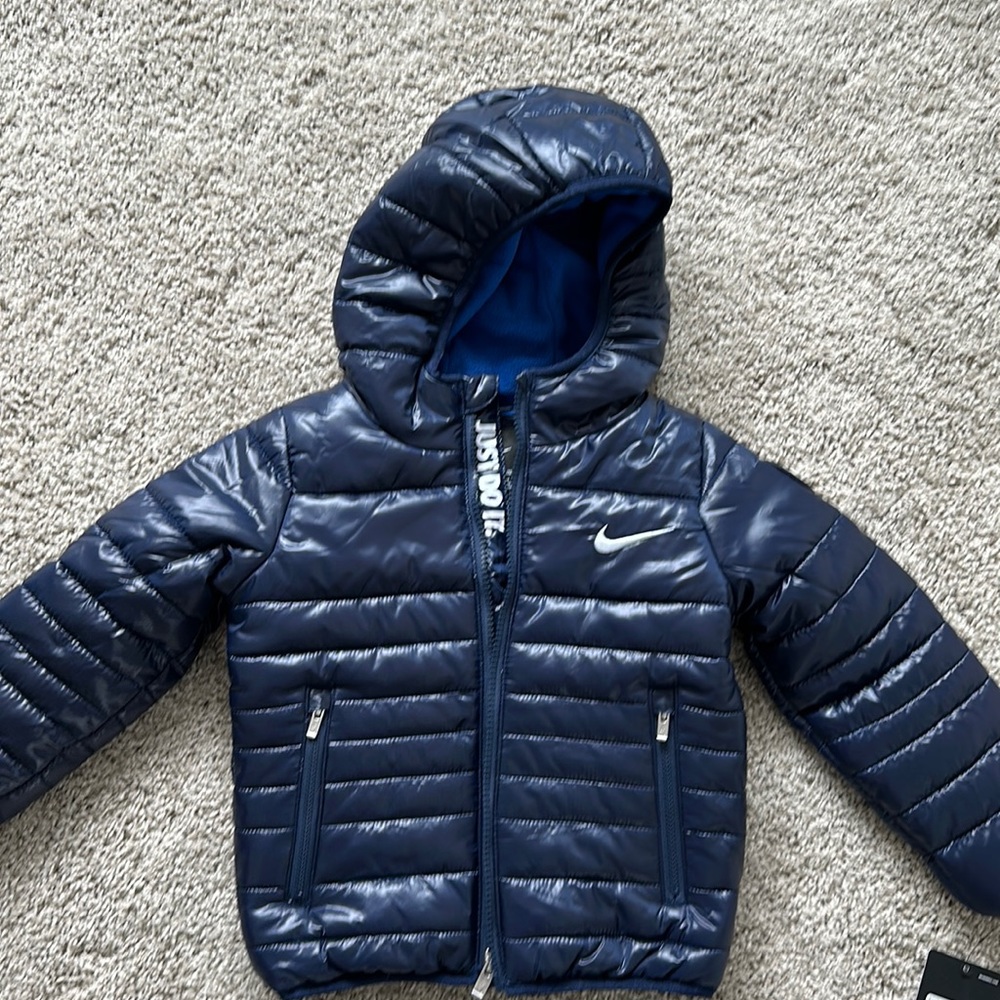 Nike hooded Jacket Midnight Navy Boys 3T. Brand New with Tags attached.